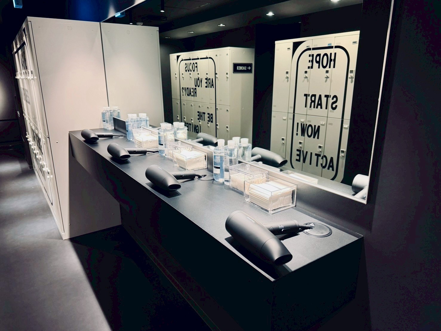 藤沢店｜暗闇キックボクシング – BurnesStyle（バーネススタイル）